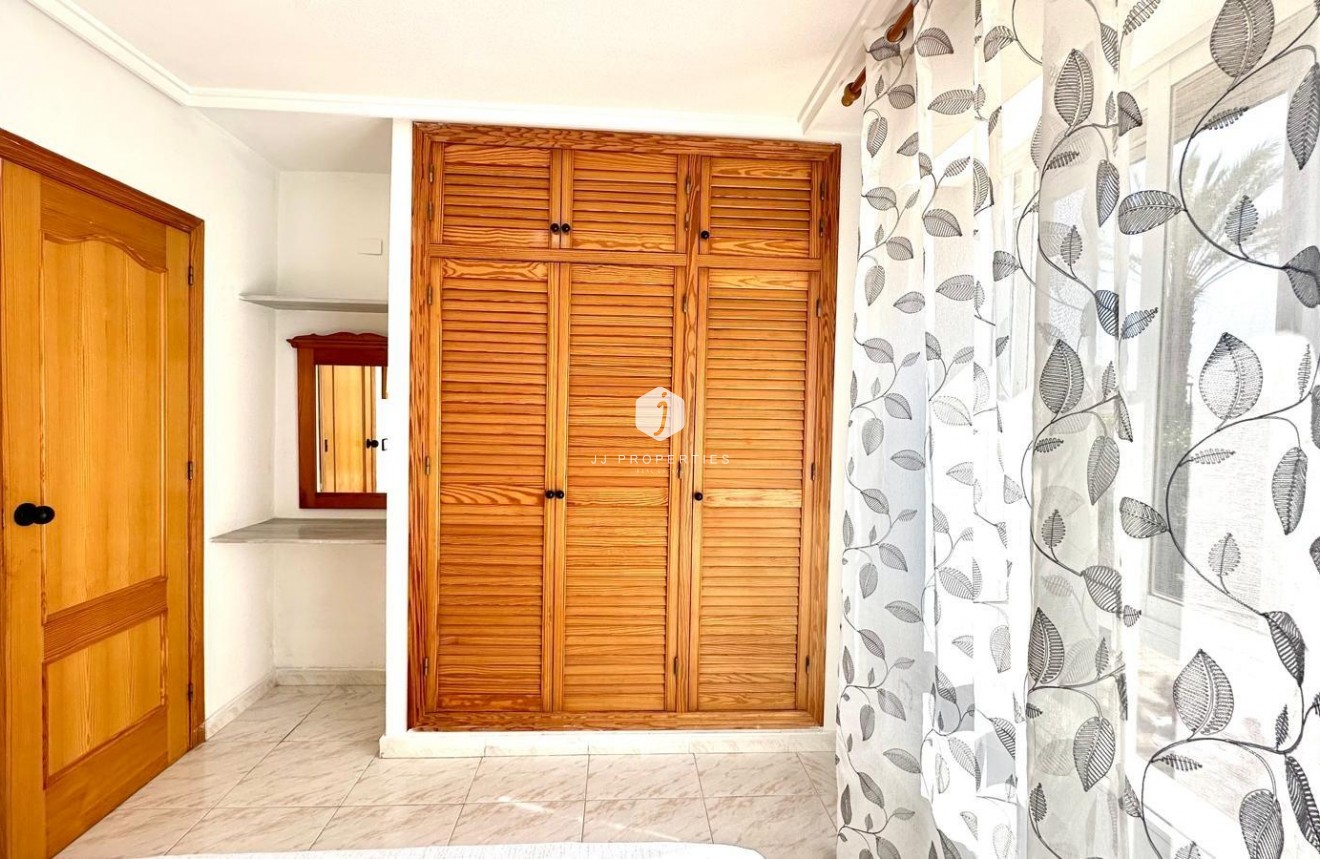 Segunda mano - Apartamento / piso -
Torrevieja - Playa del Cura