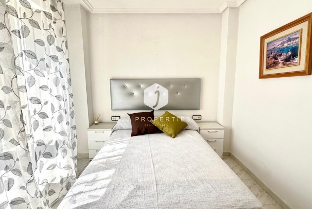 Segunda mano - Apartamento / piso -
Torrevieja - Playa del Cura