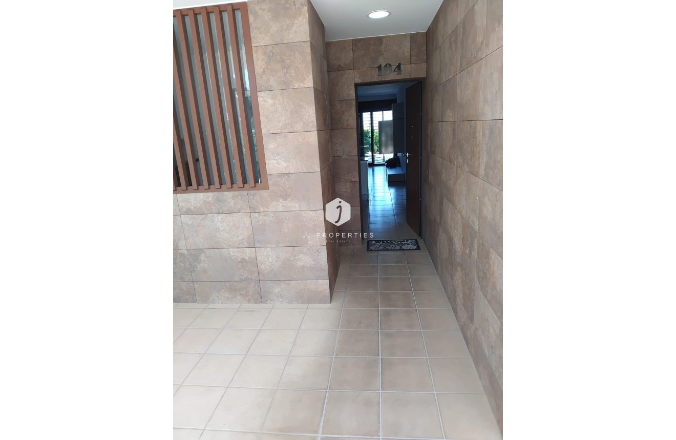 Segunda mano - Apartamento / piso -
Orihuela Costa - Lomas de Cabo Roig