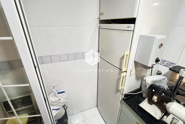 Segunda mano - Apartamento / piso -
Torrevieja