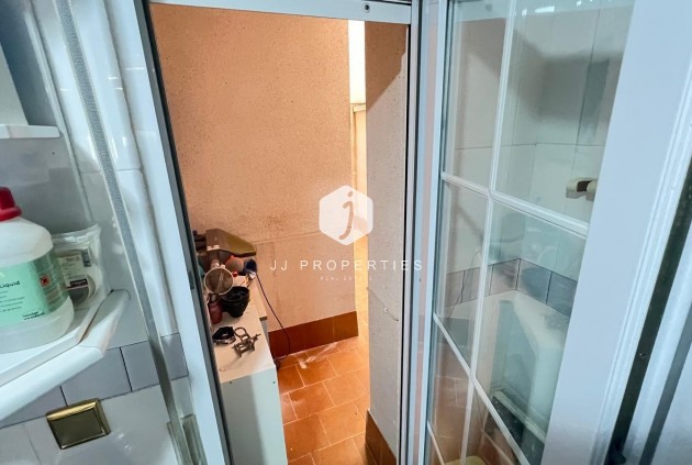 Segunda mano - Apartamento / piso -
Torrevieja