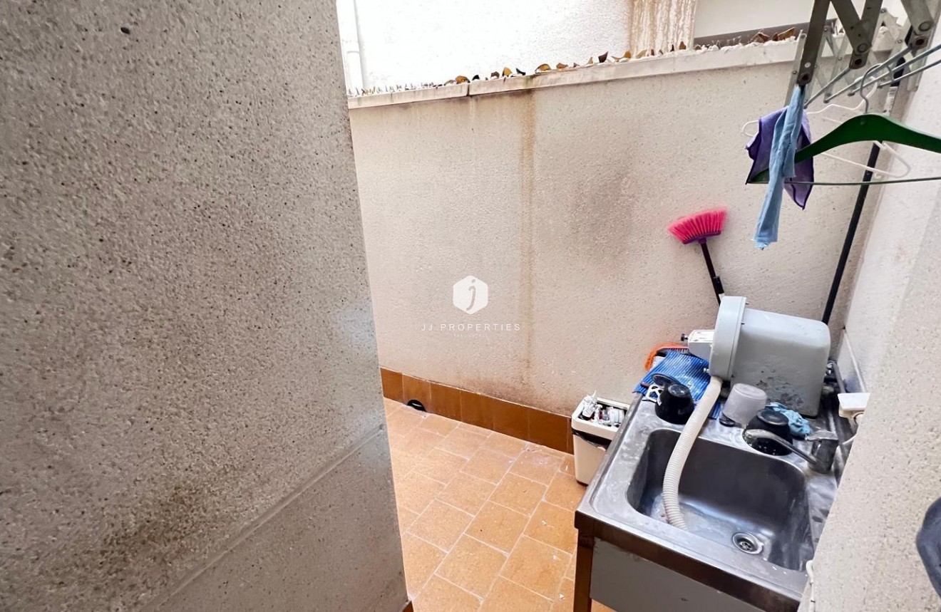 Segunda mano - Apartamento / piso -
Torrevieja