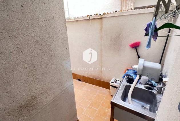 Segunda mano - Apartamento / piso -
Torrevieja