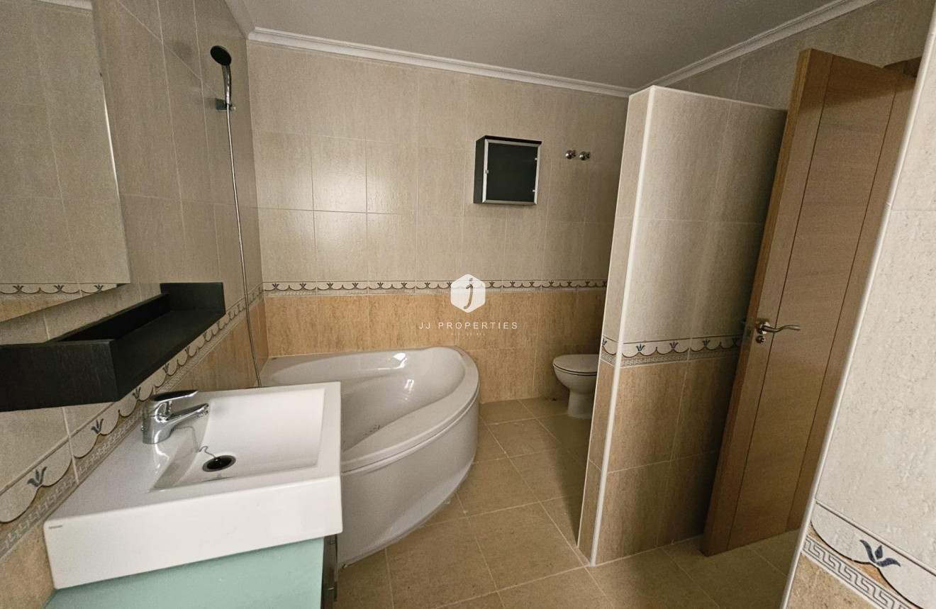 Tweedehands - Appartement / flat -
Torrevieja