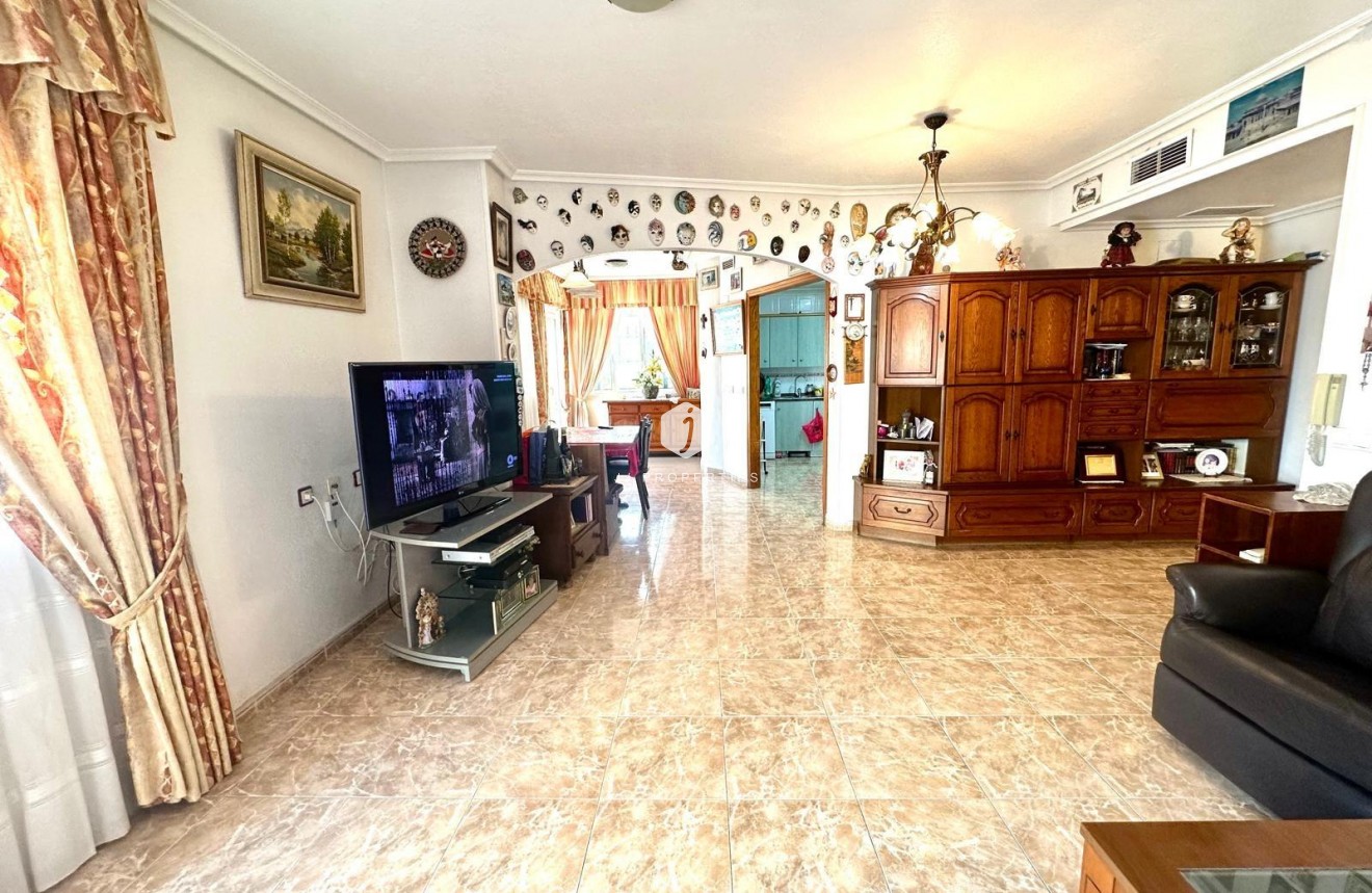 D'occasion - Appartement -
Torrevieja - Playa del Cura