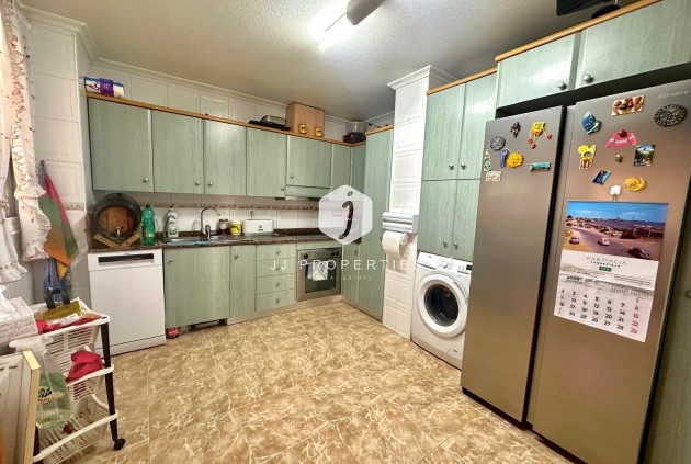 D'occasion - Appartement -
Torrevieja - Playa del Cura