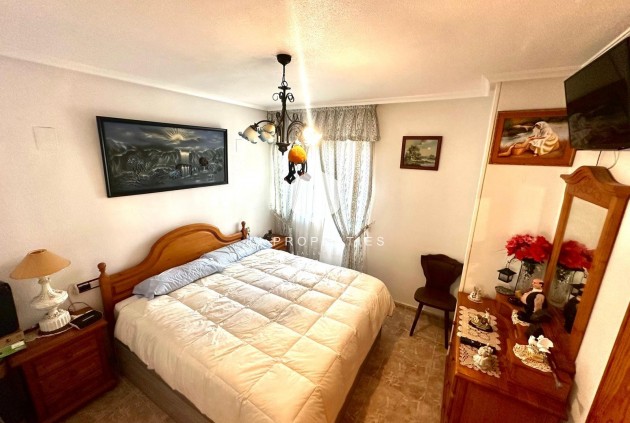 D'occasion - Appartement -
Torrevieja - Playa del Cura