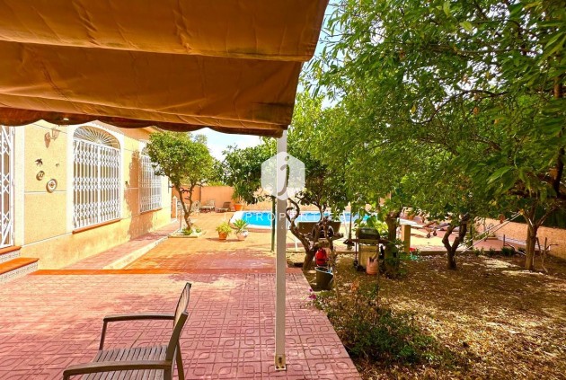 Segunda mano - Villa -
Torrevieja - Los Balcones - Los Altos del Edén