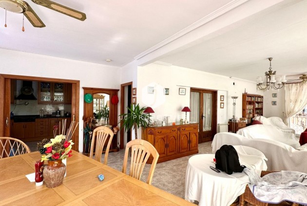 Segunda mano - Villa -
Torrevieja - Los Balcones - Los Altos del Edén