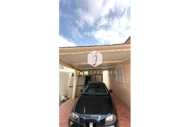 Segunda mano - Villa -
Torrevieja - Los Balcones - Los Altos del Edén