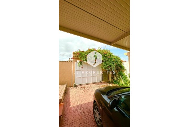 Segunda mano - Villa -
Torrevieja - Los Balcones - Los Altos del Edén