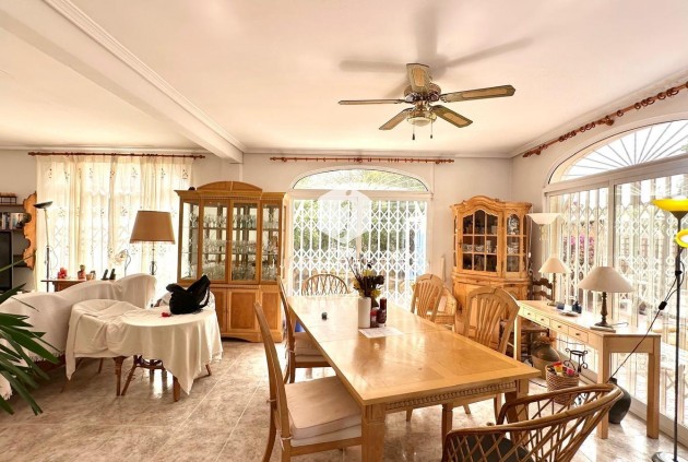 Segunda mano - Villa -
Torrevieja - Los Balcones - Los Altos del Edén