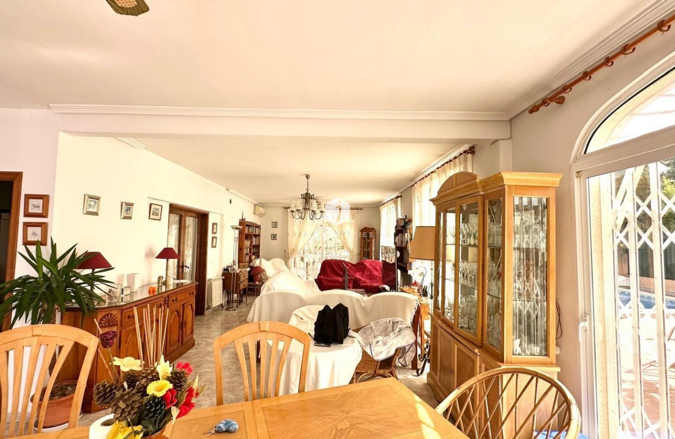 Segunda mano - Villa -
Torrevieja - Los Balcones - Los Altos del Edén