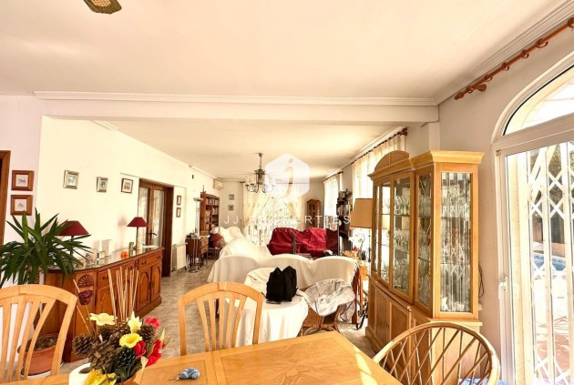 Segunda mano - Villa -
Torrevieja - Los Balcones - Los Altos del Edén