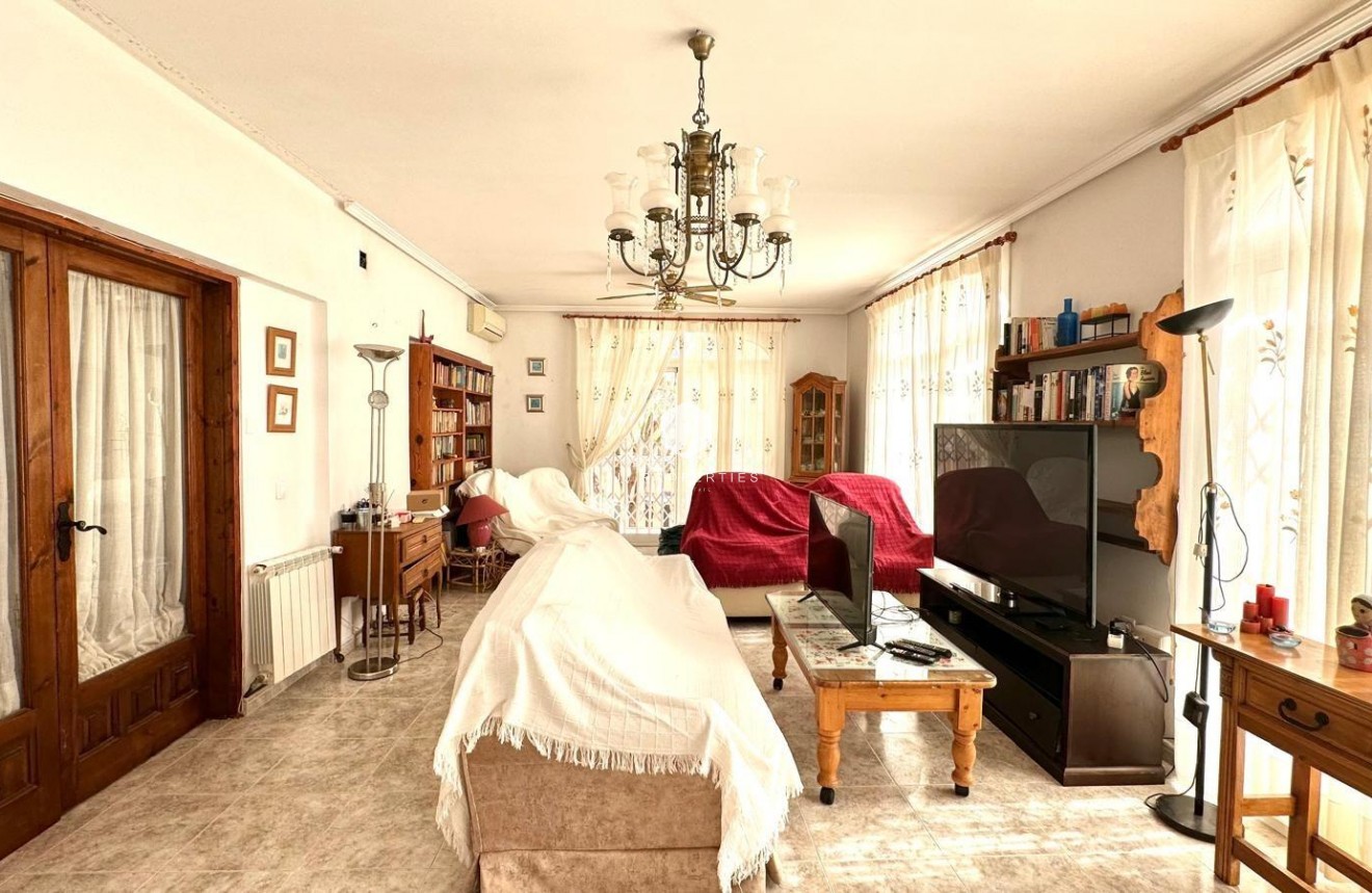 Segunda mano - Villa -
Torrevieja - Los Balcones - Los Altos del Edén