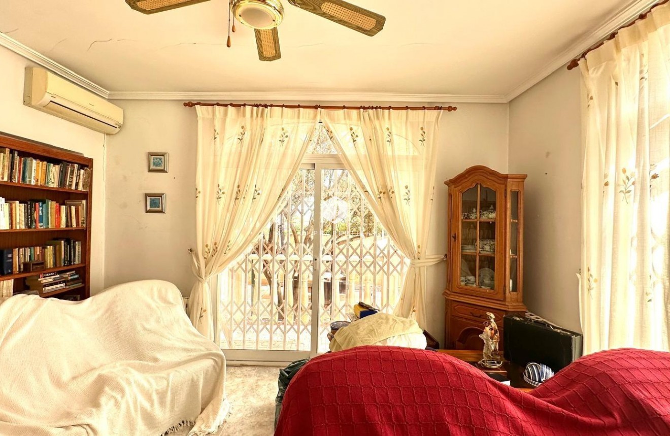 Segunda mano - Villa -
Torrevieja - Los Balcones - Los Altos del Edén