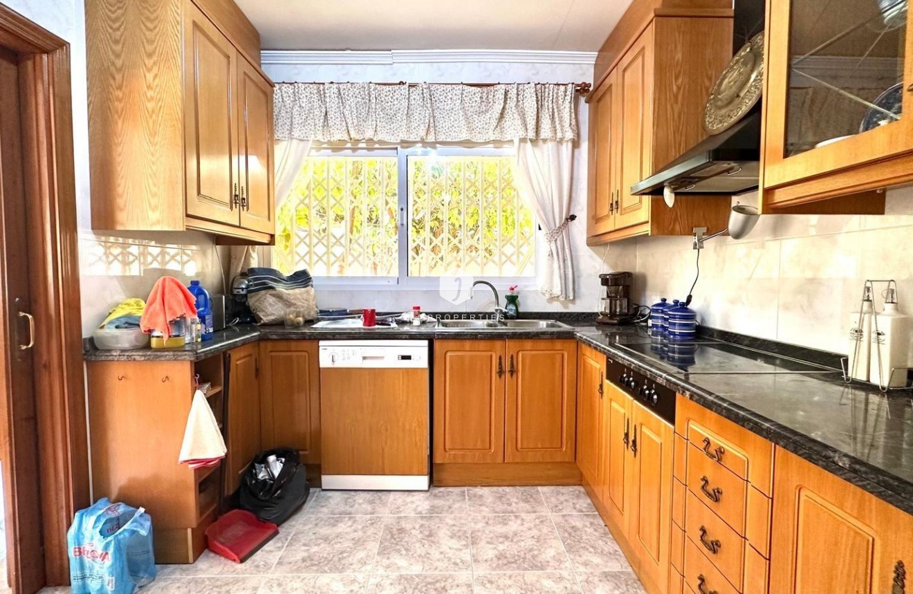 Segunda mano - Villa -
Torrevieja - Los Balcones - Los Altos del Edén