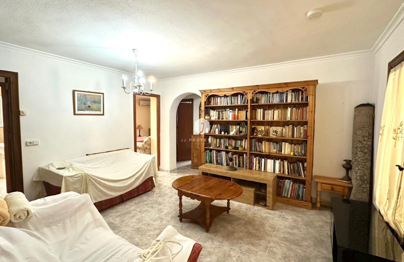 Segunda mano - Villa -
Torrevieja - Los Balcones - Los Altos del Edén