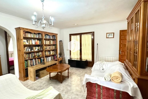 Segunda mano - Villa -
Torrevieja - Los Balcones - Los Altos del Edén