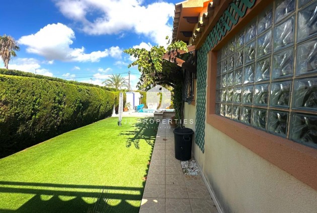 Segunda mano - Villa -
Cabo Roig - Costa Blanca