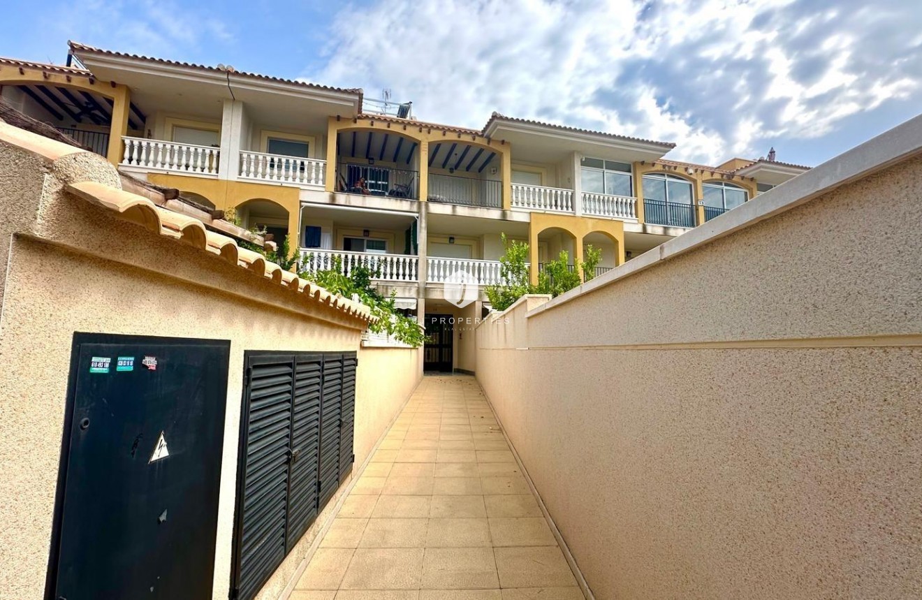 Segunda mano - Apartamento / piso -
Orihuela Costa - Altos De Campoamor