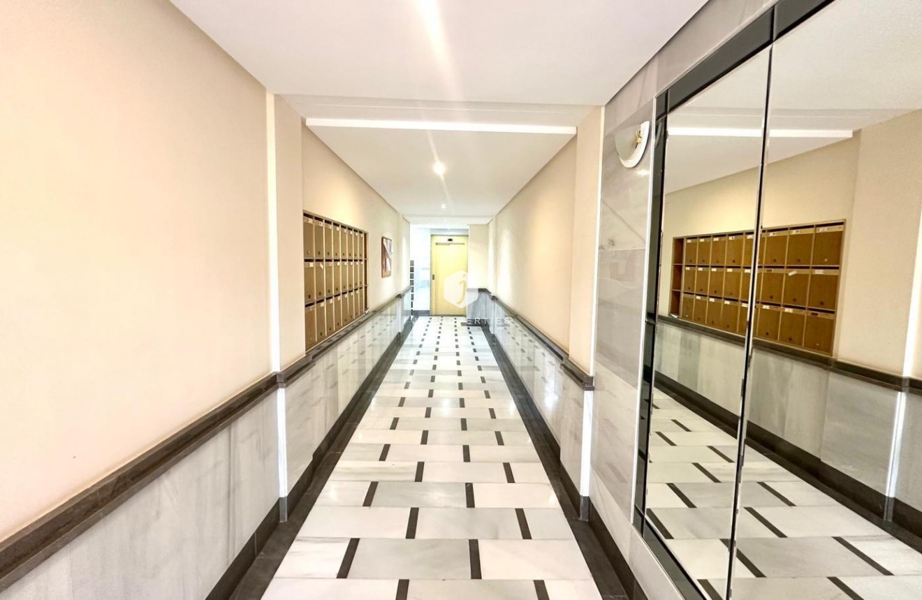 Segunda mano - Apartamento / piso -
Orihuela Costa - Altos De Campoamor