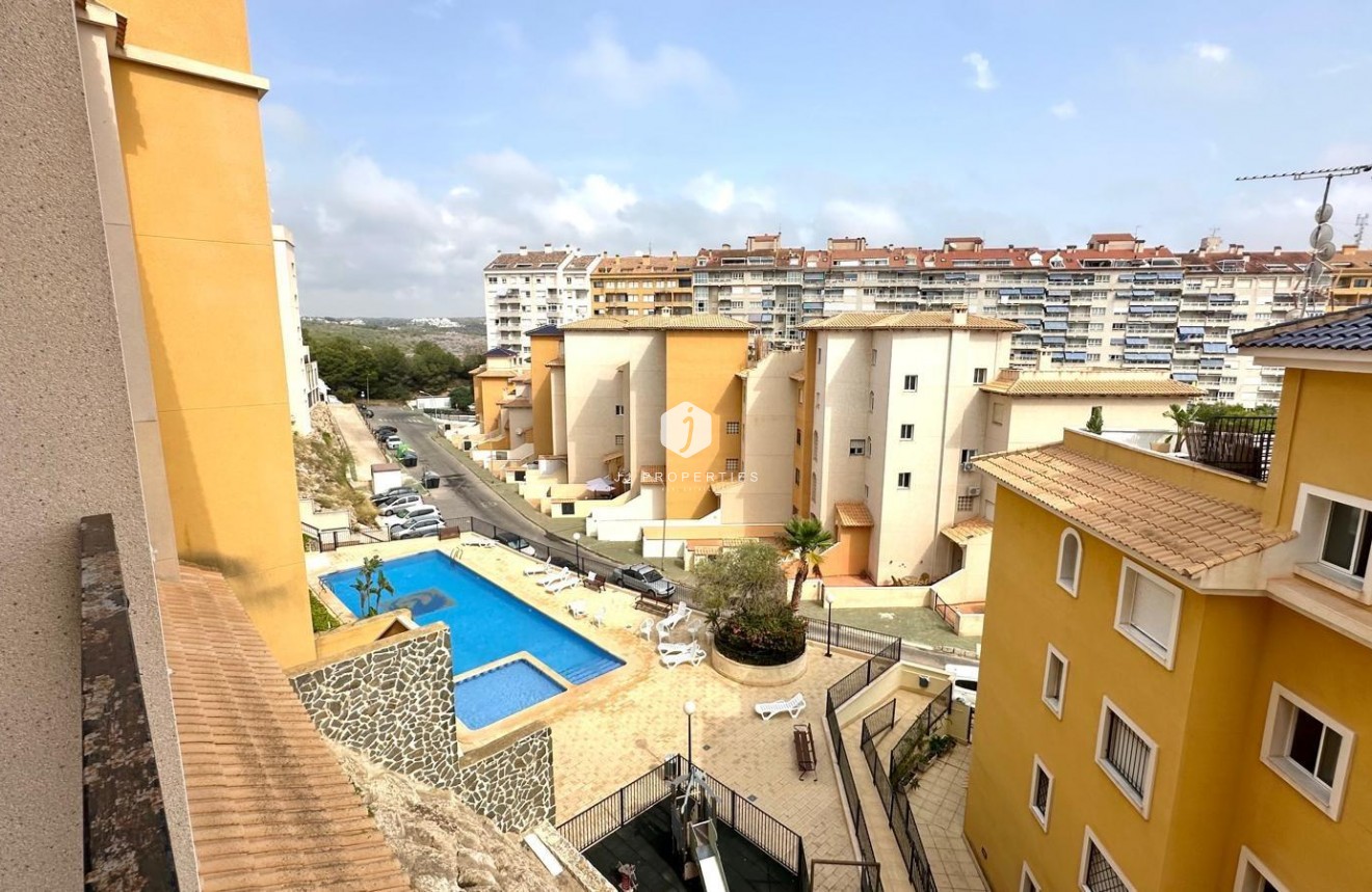 Segunda mano - Apartamento / piso -
Orihuela Costa - Altos De Campoamor