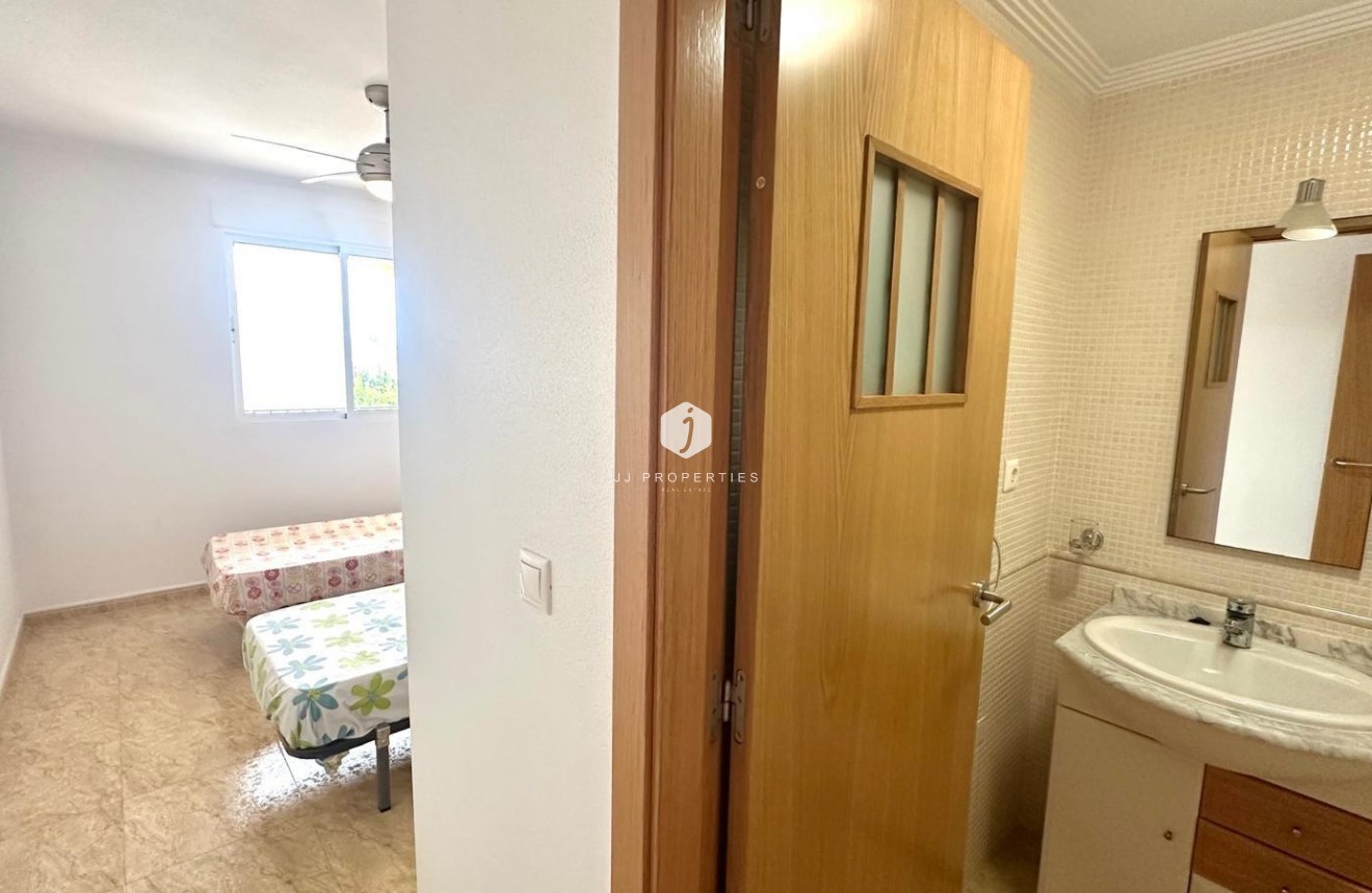 Segunda mano - Apartamento / piso -
Orihuela Costa - Altos De Campoamor