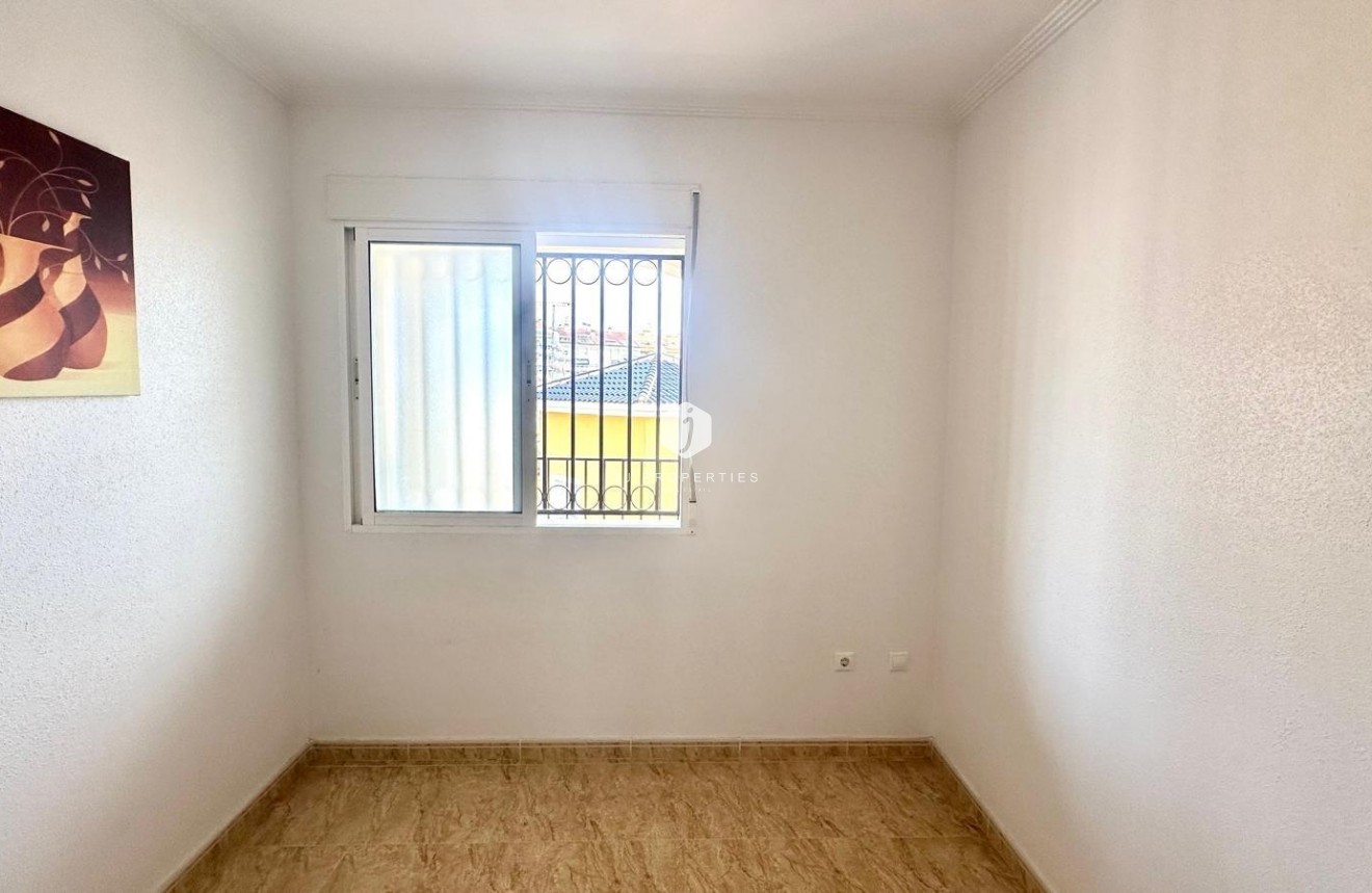 Segunda mano - Apartamento / piso -
Orihuela Costa - Altos De Campoamor
