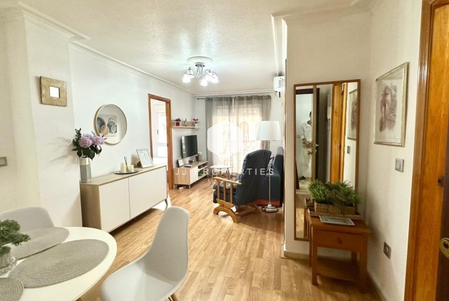 D'occasion - Appartement -
Torrevieja - Acequion