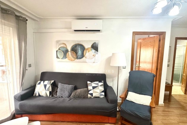 D'occasion - Appartement -
Torrevieja - Acequion