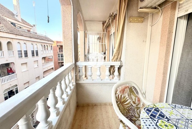 D'occasion - Appartement -
Torrevieja - Acequion