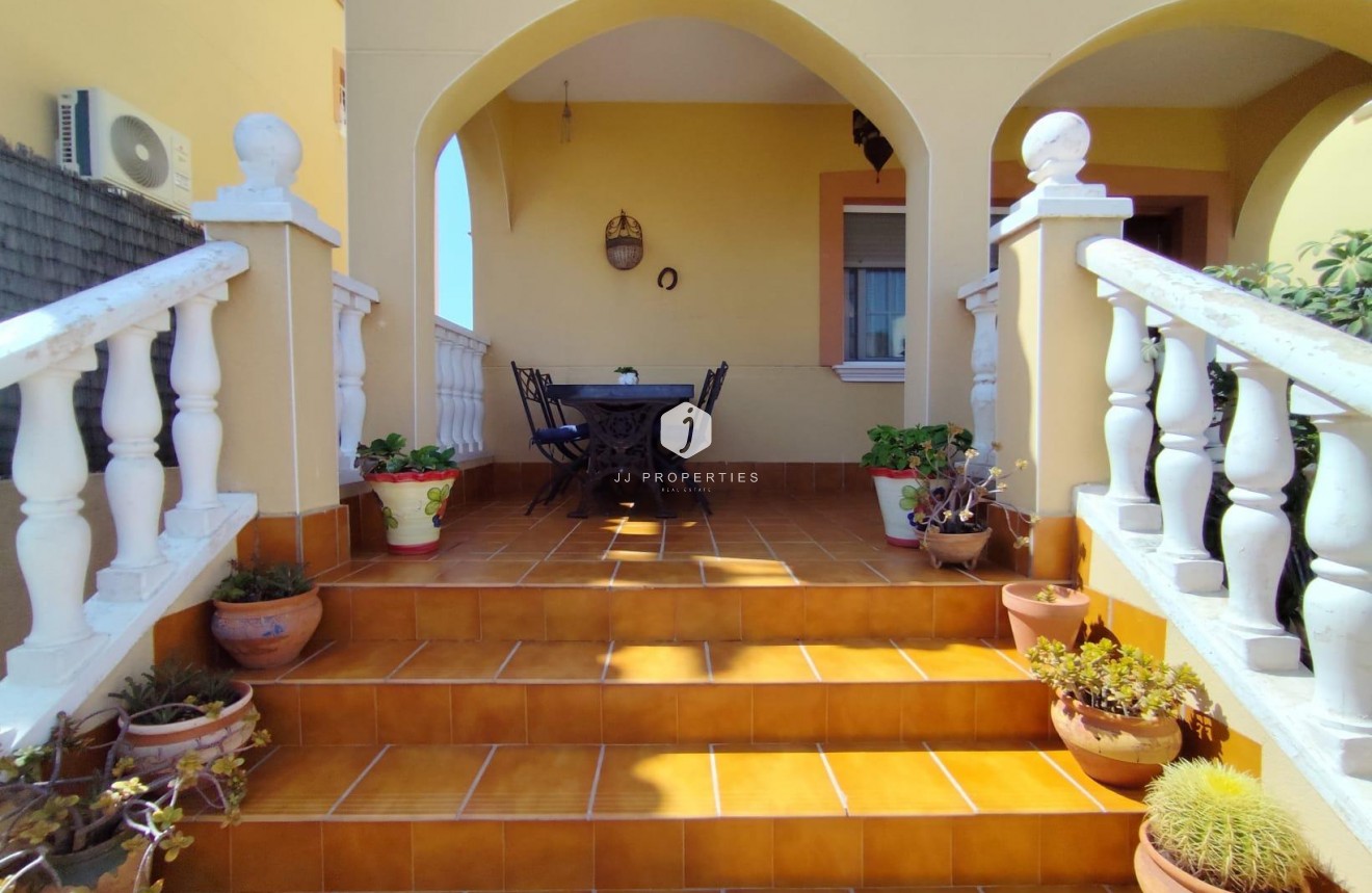 Aus zweiter Hand - Villa -
Torrevieja - Aguas Nuevas 2