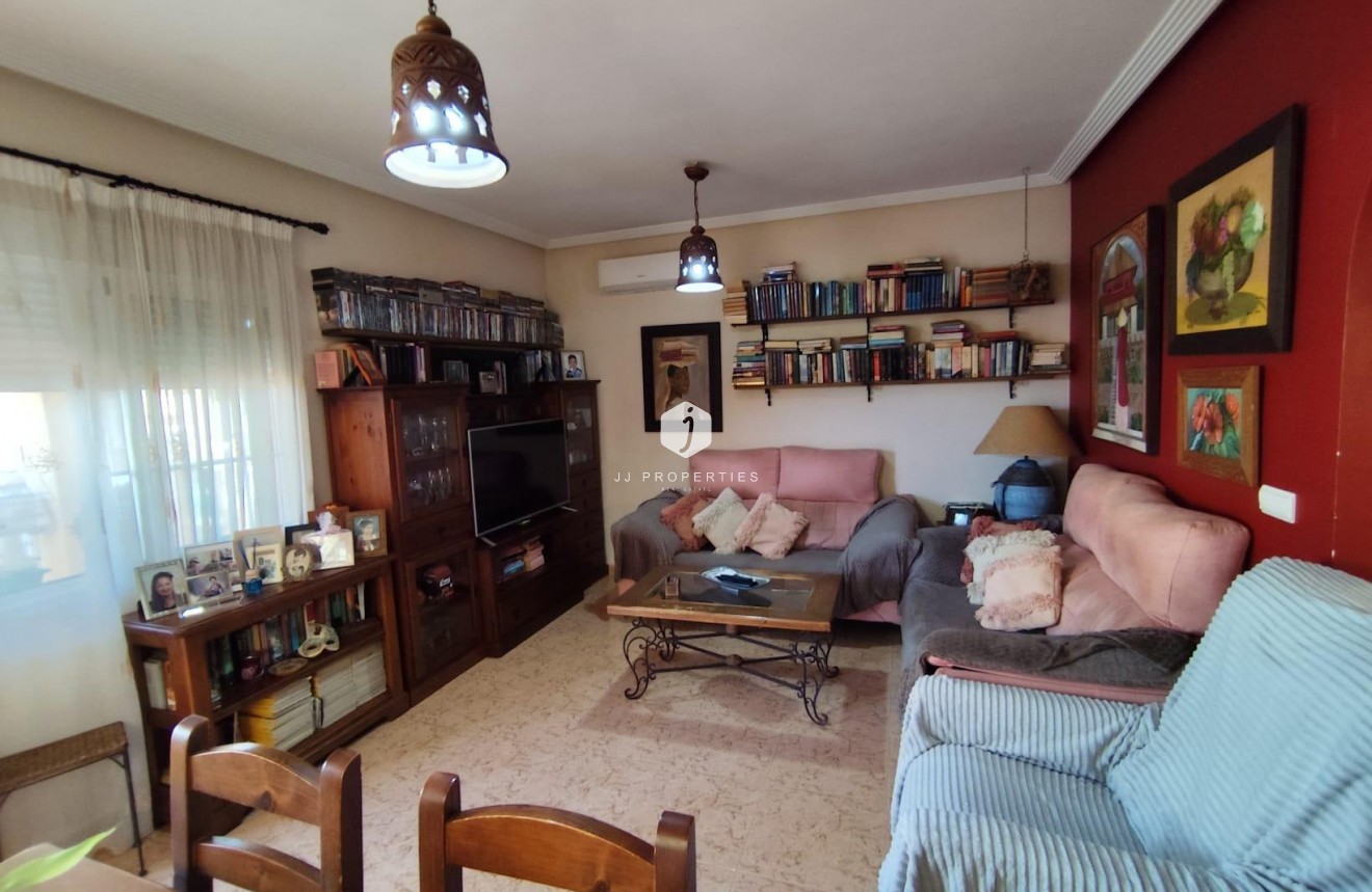 Aus zweiter Hand - Villa -
Torrevieja - Aguas Nuevas 2