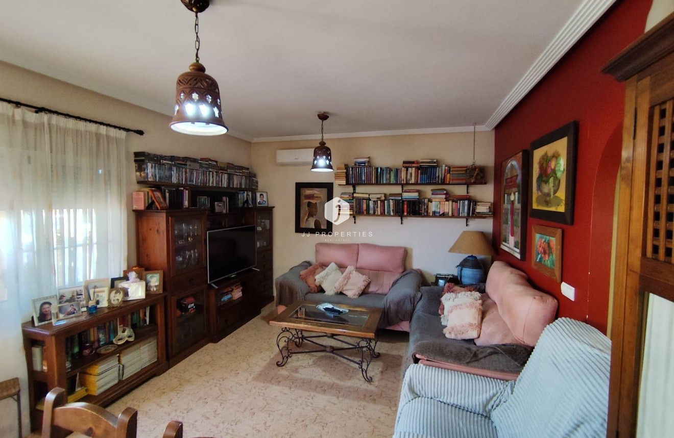 Aus zweiter Hand - Villa -
Torrevieja - Aguas Nuevas 2