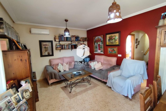 Aus zweiter Hand - Villa -
Torrevieja - Aguas Nuevas 2