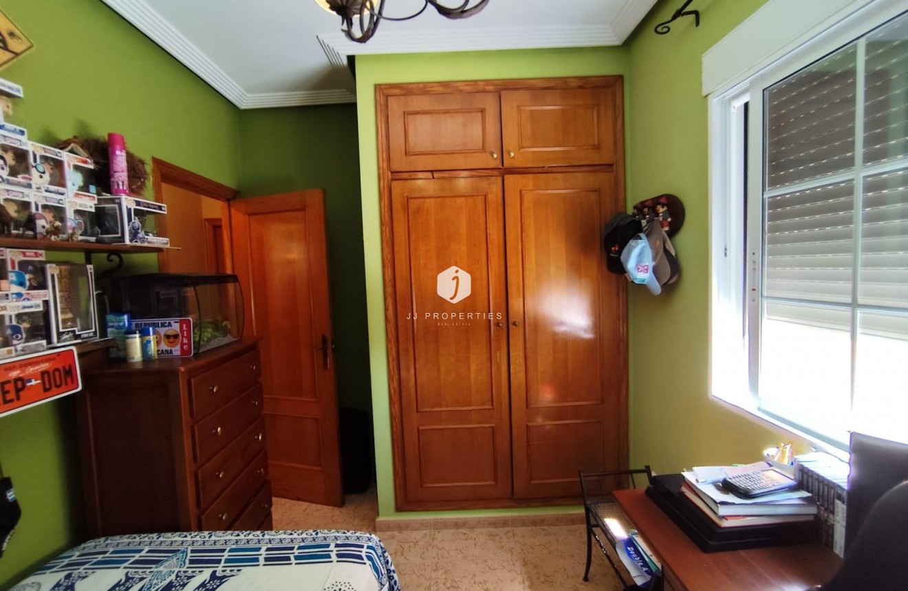 Aus zweiter Hand - Villa -
Torrevieja - Aguas Nuevas 2