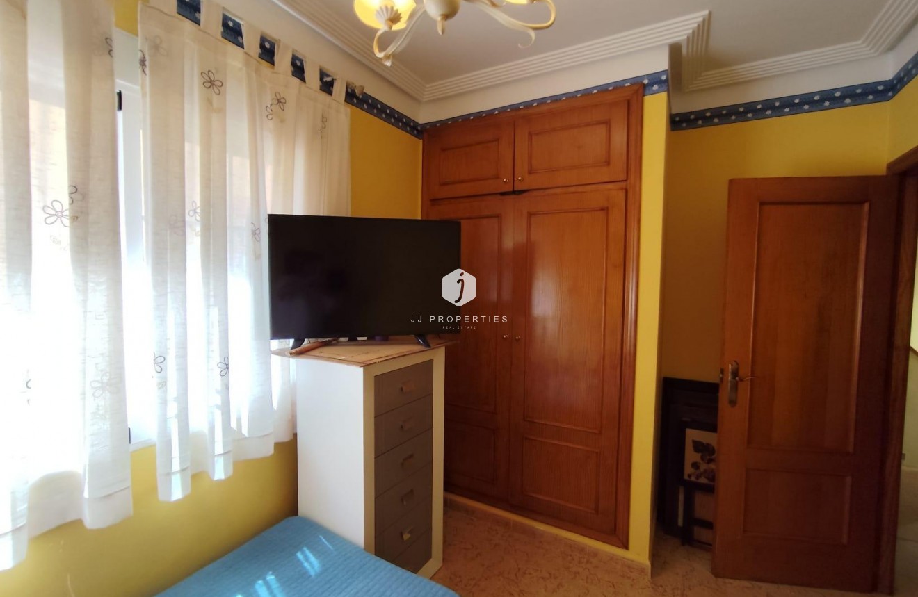 Aus zweiter Hand - Villa -
Torrevieja - Aguas Nuevas 2