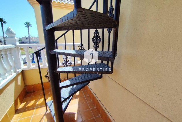 Aus zweiter Hand - Villa -
Torrevieja - Aguas Nuevas 2