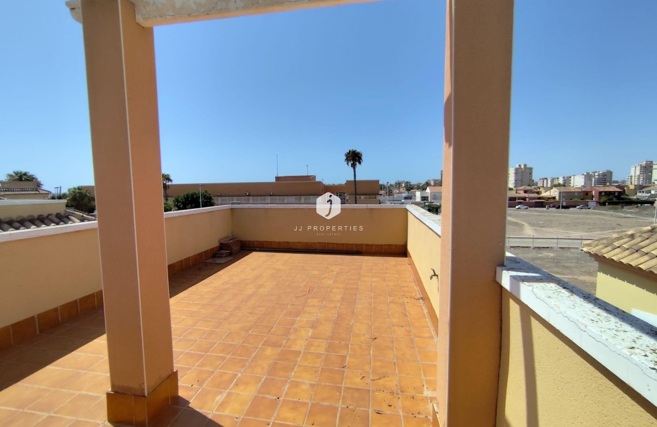 Aus zweiter Hand - Villa -
Torrevieja - Aguas Nuevas 2