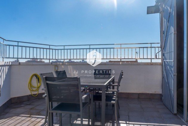 Segunda mano - Apartamento / piso -
Torrevieja - Estacion de autobuses