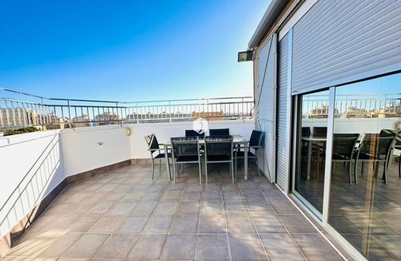 Segunda mano - Apartamento / piso -
Torrevieja - Estacion de autobuses