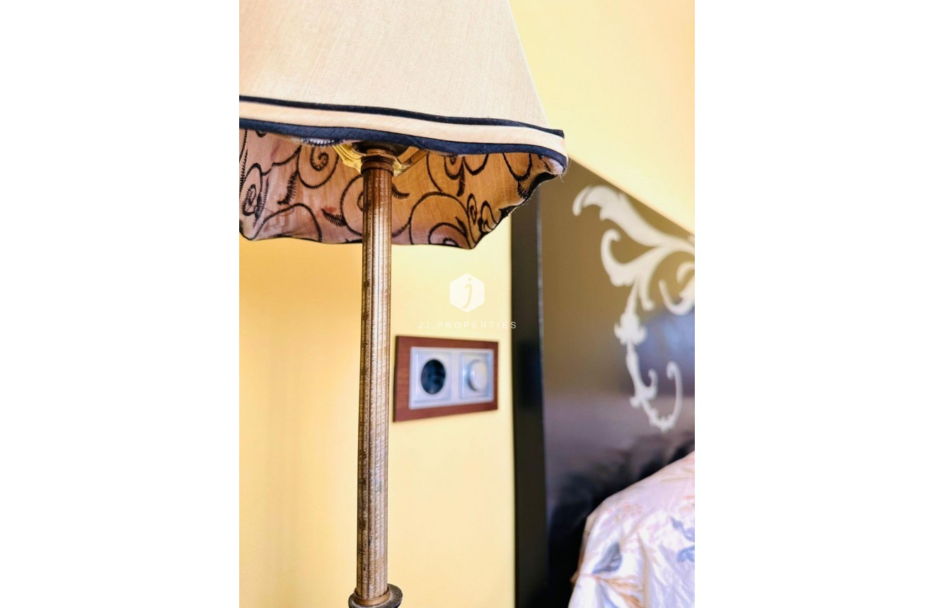 Segunda mano - Apartamento / piso -
Torrevieja - Estacion de autobuses