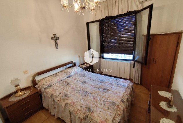 Segunda mano - Villa -
Torrevieja - Estacion de autobuses