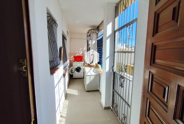 Segunda mano - Villa -
Torrevieja - Estacion de autobuses