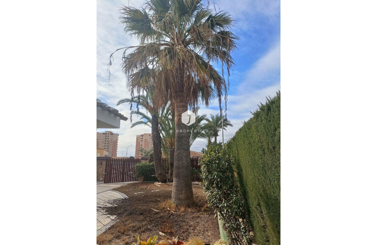 Segunda mano - Villa -
Orihuela Costa - Campoamor