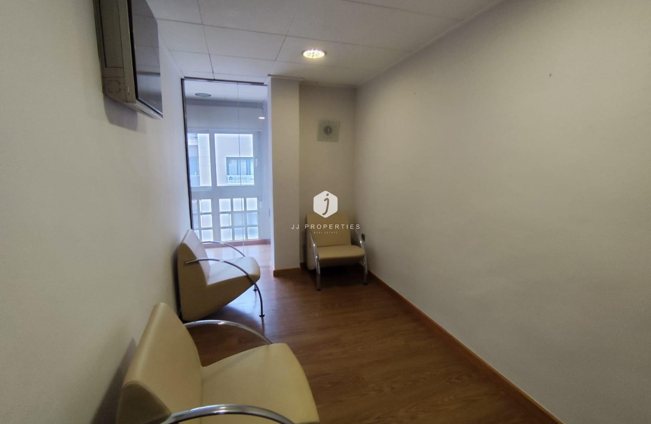 Segunda mano - Apartamento / piso -
Torrevieja - Puerto