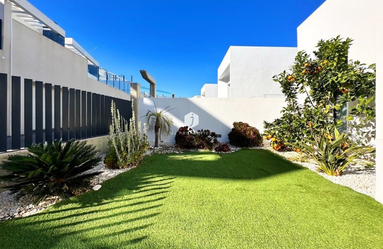 Segunda mano - Villa -
Rojales - Inland