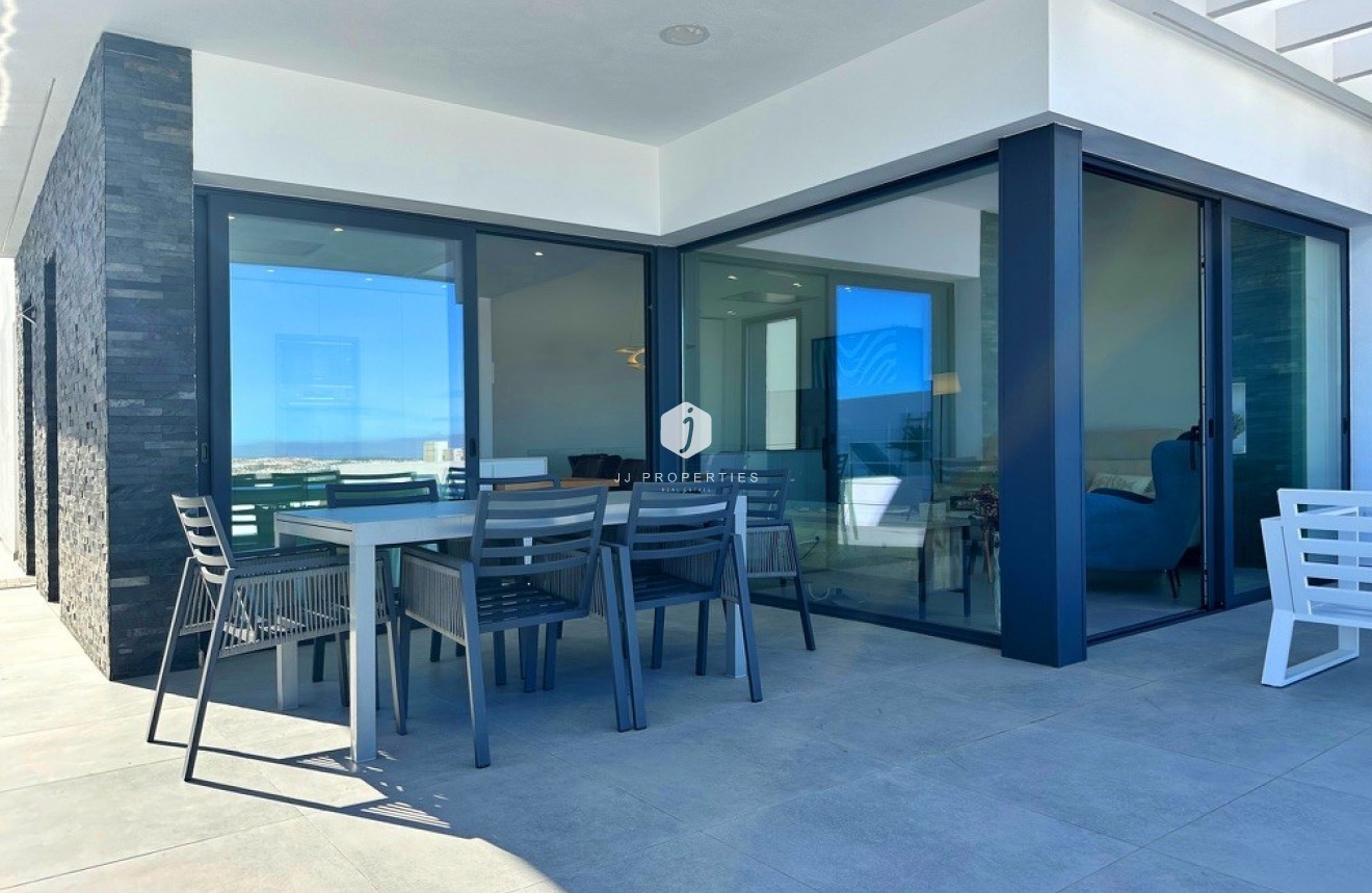 Segunda mano - Villa -
Rojales - Inland