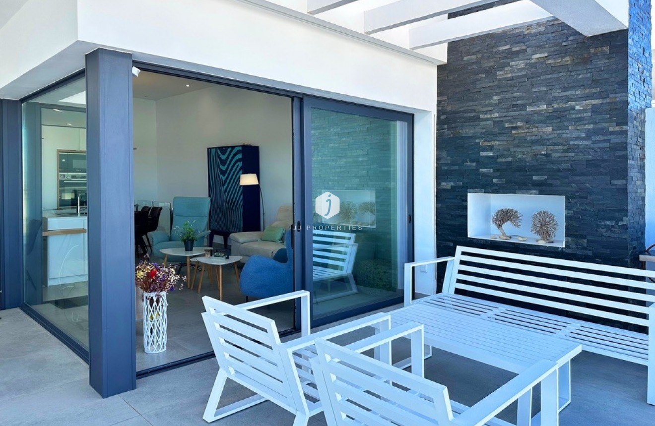 Segunda mano - Villa -
Rojales - Inland